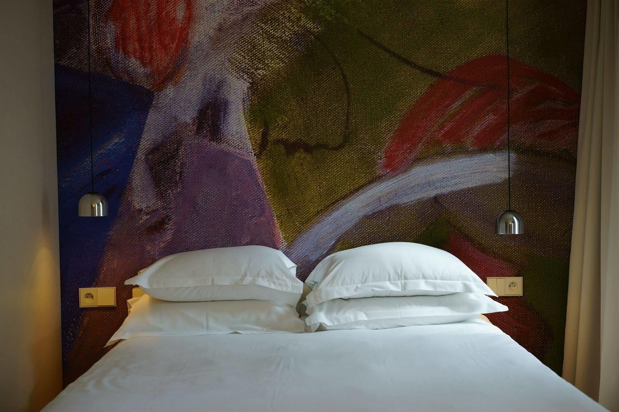 โฮเต็ล แมกซ์ Hotel ปารีส ภายนอก รูปภาพ
